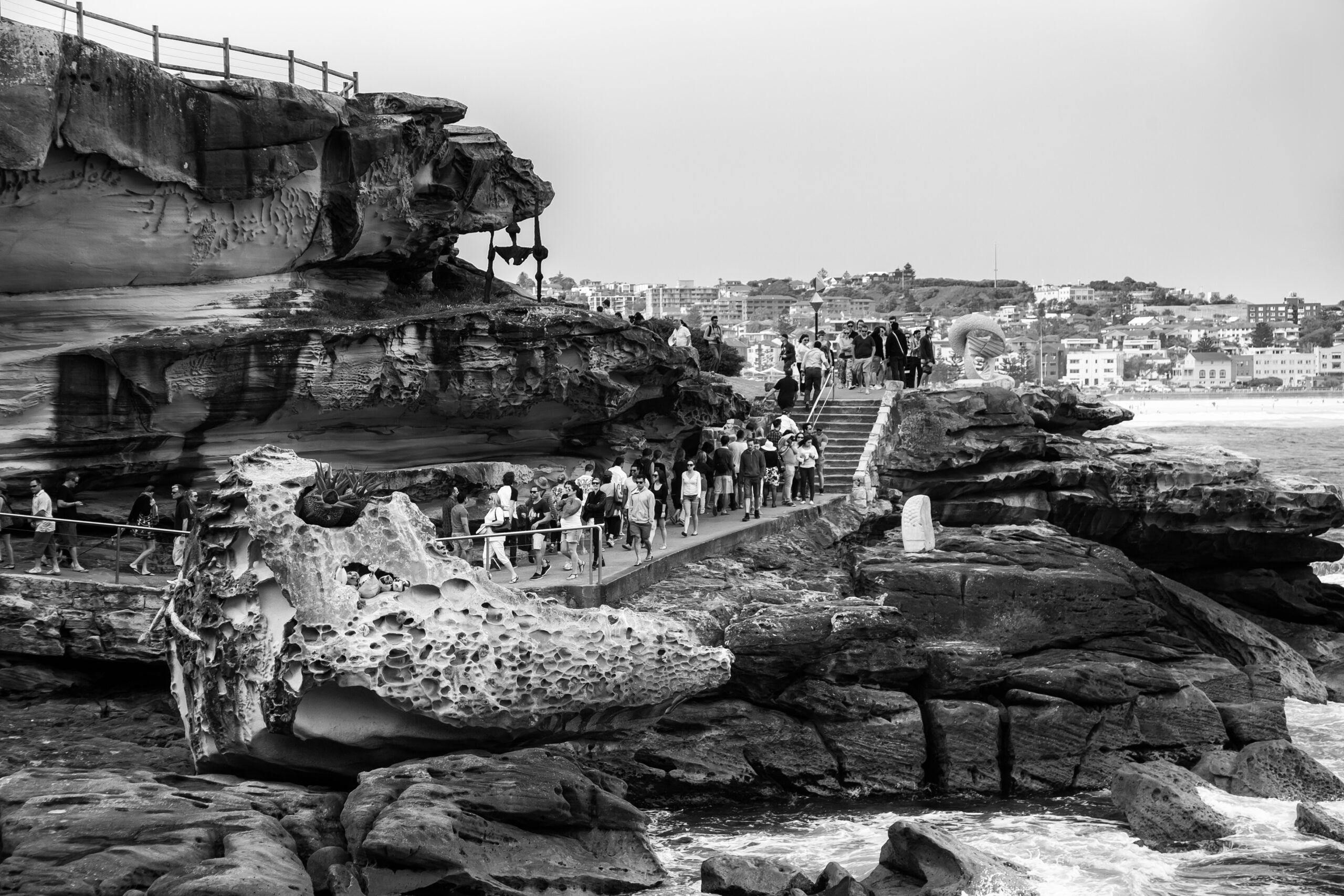 Black-and-White-Bondi-Bronte-Walk